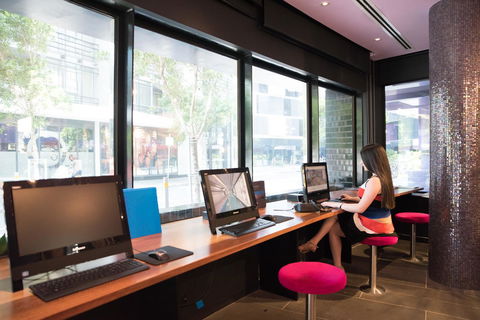 The Sebel Melbourne Docklands Hotel - Accommodation Gladstone 33