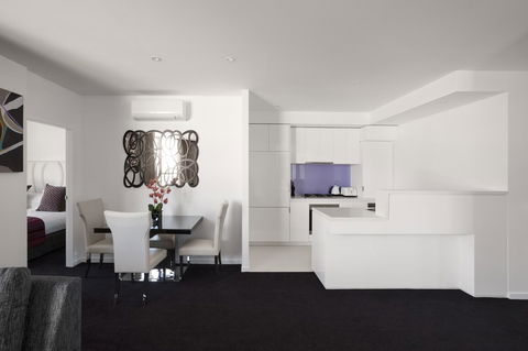 The Sebel Melbourne Docklands Hotel - Accommodation Gladstone 11