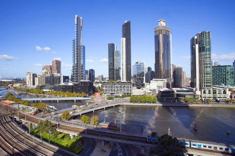 Clarion Suites Gateway - Accommodation Gladstone 22
