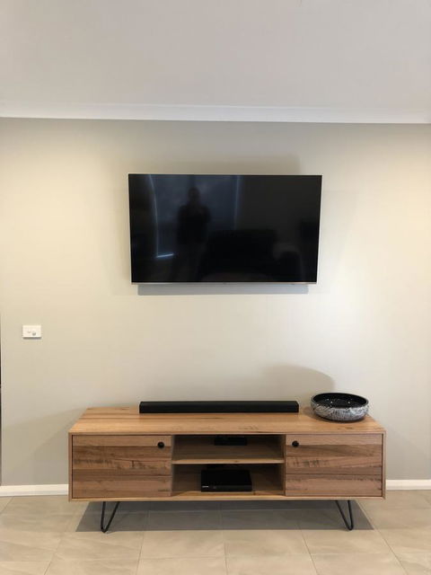 Luxury Abalina Cottages - Accommodation Gladstone 17