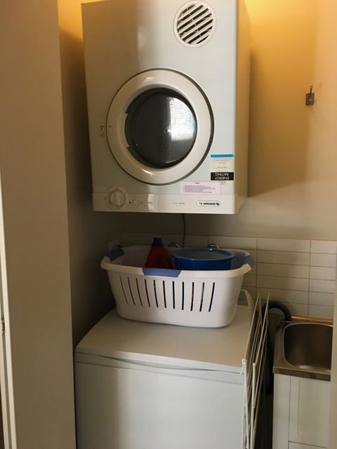 Luxury Abalina Cottages - Accommodation Gladstone 34