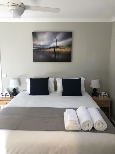 Luxury Abalina Cottages - Accommodation Gladstone 26