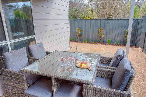 Luxury Abalina Cottages - Accommodation Gladstone 8