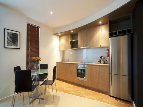 The Waves Apartments - Accommodation Gladstone 22