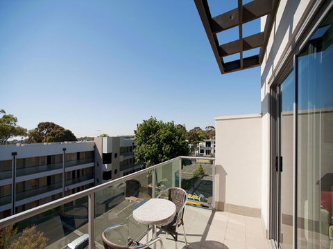 The Waves Apartments - Accommodation Gladstone 27