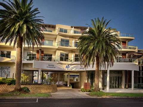 The Waves Apartments - Accommodation Gladstone 1