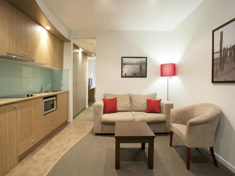 The Waves Apartments - Accommodation Gladstone 20