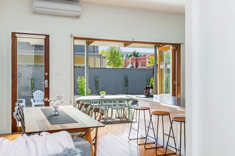 Central Bendigo Cottage, Walk To Everywhere!! - Accommodation Gladstone 8
