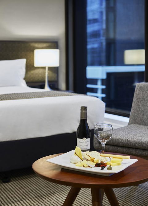 Stamford Plaza Melbourne - Accommodation Gladstone 17