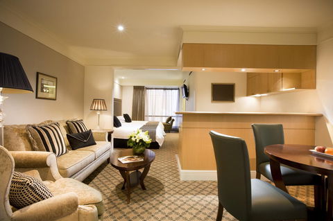 Stamford Plaza Melbourne - Accommodation Gladstone 1