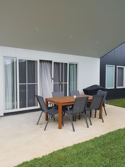 Wayamba - Accommodation Gladstone 6