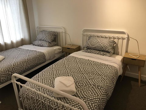 The Hill House - Accommodation Gladstone 13