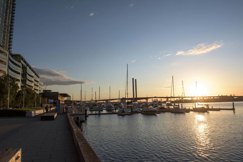 Peppers Docklands - Accommodation Gladstone 35