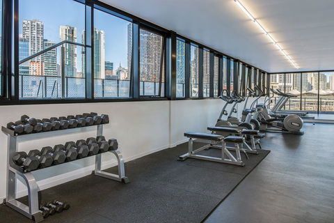Peppers Docklands - Accommodation Gladstone 40