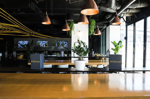 Peppers Docklands - Accommodation Gladstone 11