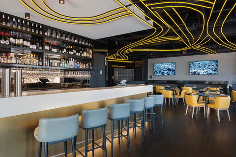 Peppers Docklands - Accommodation Gladstone 38