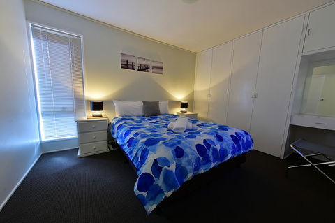 Executive Hideaway - Accommodation Gladstone 41