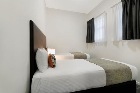 Melbourne CBD Central Apartment Hotel Official - Accommodation Gladstone 14