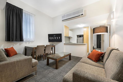Melbourne CBD Central Apartment Hotel Official - Accommodation Gladstone 15