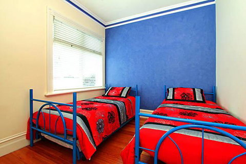 ABC Accommodation - Rosebud - Accommodation Gladstone 8