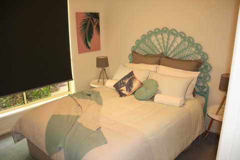 4 Autumn Grove - Accommodation Gladstone 3
