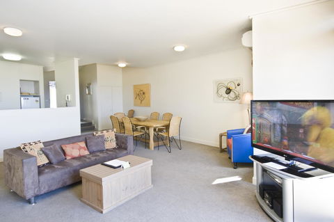 Lornebeach Apartments - Accommodation Gladstone 35