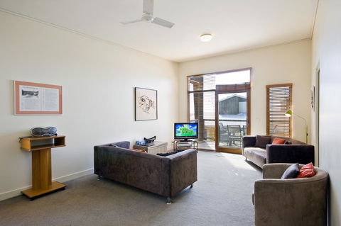 Lornebeach Apartments - Accommodation Gladstone 44