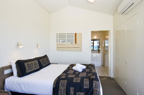Lornebeach Apartments - Accommodation Gladstone 24