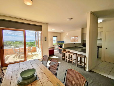Lornebeach Apartments - Accommodation Gladstone 1