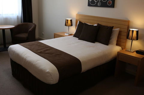 Bairnsdale International - Accommodation Gladstone 22