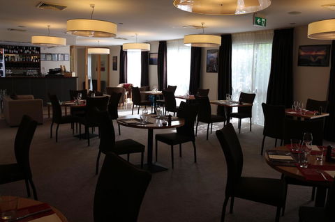 Bairnsdale International - Accommodation Gladstone 16