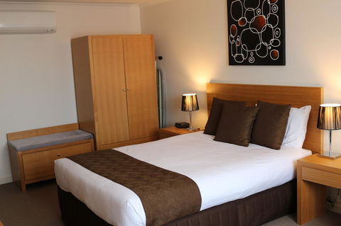 Bairnsdale International - Accommodation Gladstone 14