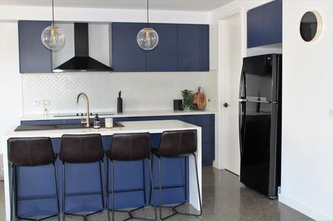 Escape On Birch - Accommodation Gladstone 32