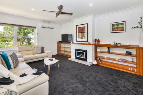 Lake Wendouree Luxury Apartments - Accommodation Gladstone 7