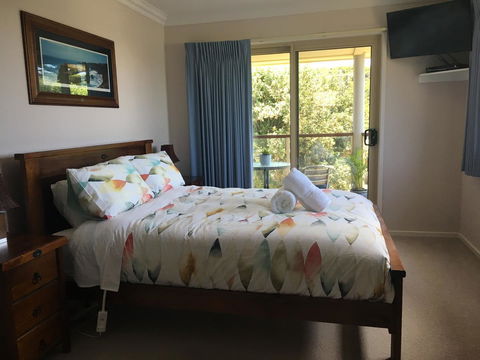 Ocean View Beach House - Accommodation Gladstone 9