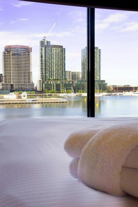 Accent Accommodation@Docklands - Accommodation Gladstone 2