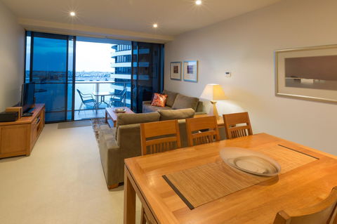 Accent Accommodation@Docklands - Accommodation Gladstone 10