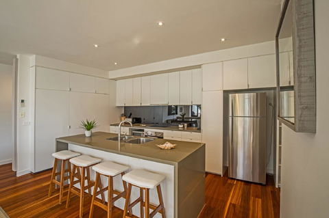 C-Scape Esplanade Cowes - Accommodation Gladstone 9