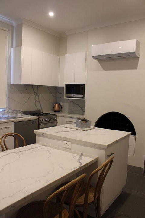 Abbey View - Accommodation Gladstone 7