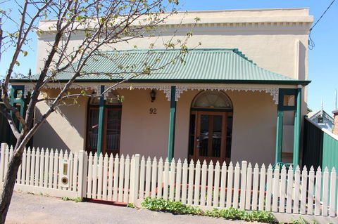 Abbey View - Accommodation Gladstone 6