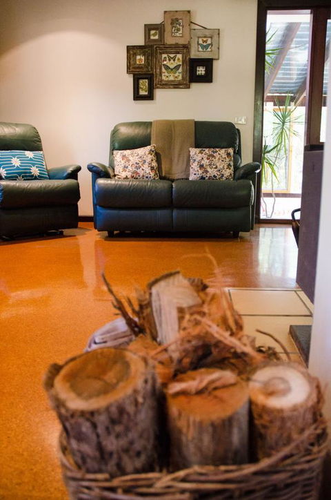 Ashwood Cottages - Accommodation Gladstone 7