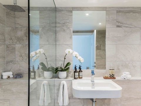 Quay West Suites Melbourne - Accommodation Gladstone 28