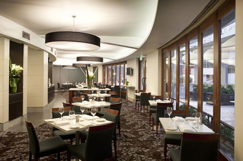 Quay West Suites Melbourne - Accommodation Gladstone 21