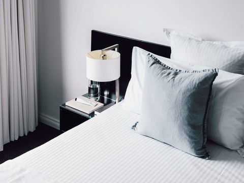 Quay West Suites Melbourne - Accommodation Gladstone 39