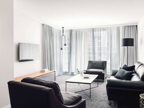 Quay West Suites Melbourne - Accommodation Gladstone 6