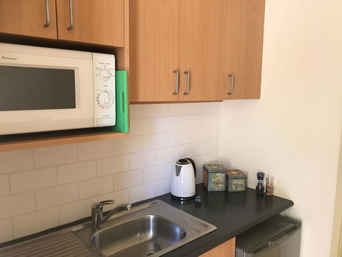 Lakeside Conti Villas - Accommodation Gladstone 15