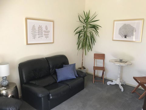 Lakeside Conti Villas - Accommodation Gladstone 12