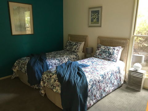 Lakeside Conti Villas - Accommodation Gladstone 7