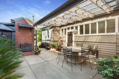 HogmortHomes Neale Street - Accommodation Gladstone 11
