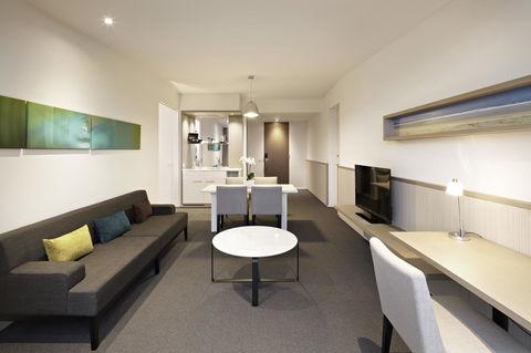 Quarters At Flinders Hotel - Accommodation Gladstone 4